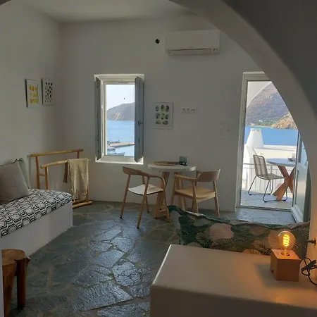 Elegant Houses, 6 Villa Amorgos